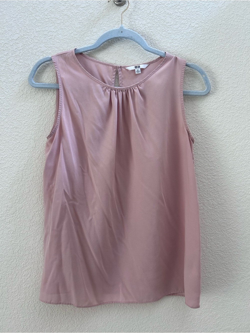Uniqlo Light Pink Sleeveless Blouse Size XS